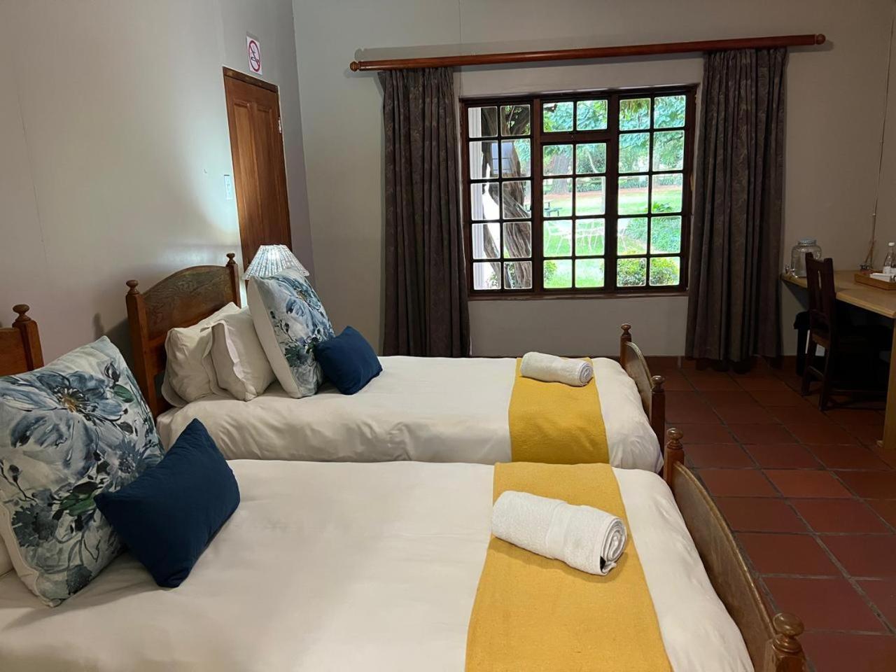 Barnyard Venue Hotel Ermelo Buitenkant foto